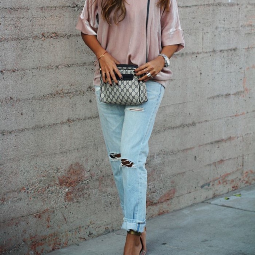 Rosy pink velvet high low top